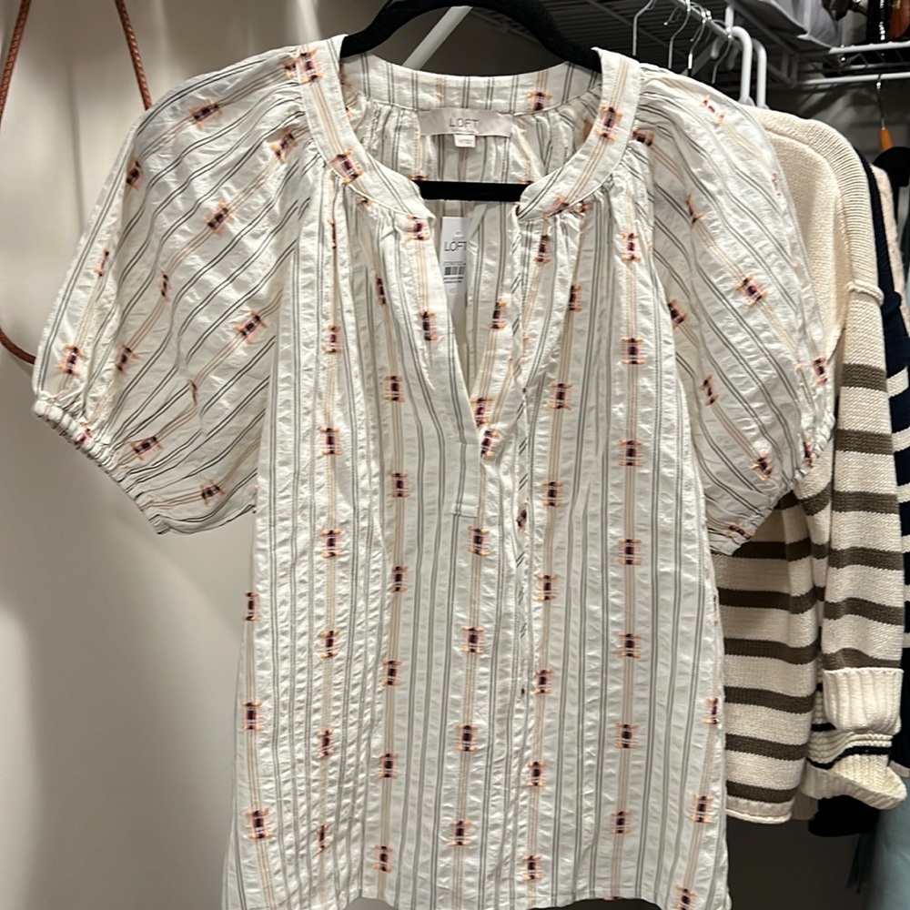 New with tags LOFT 100% cotton short sleeve blouse! XS
